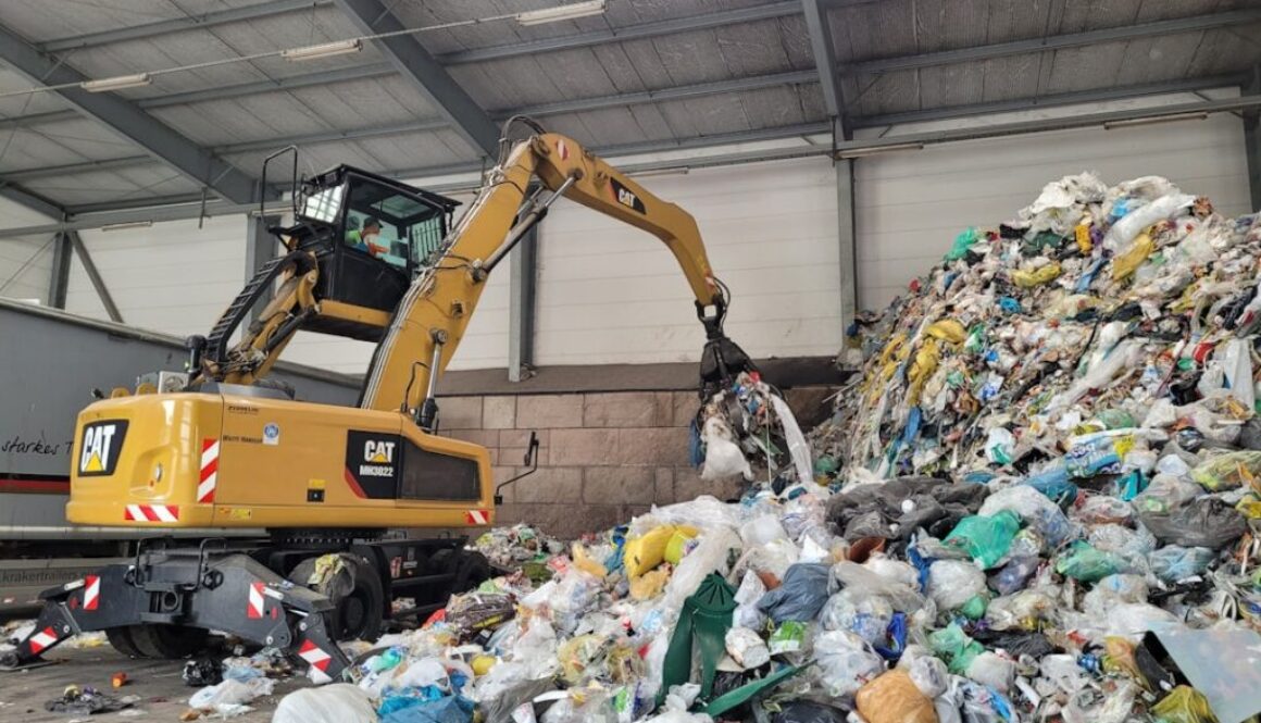 Zarządzanie odpadami w małych gminach: składowanie, recykling i obowiązujące ustawy